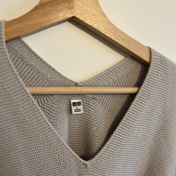 Uniqlo Knit Crop - Picture 1 of 2